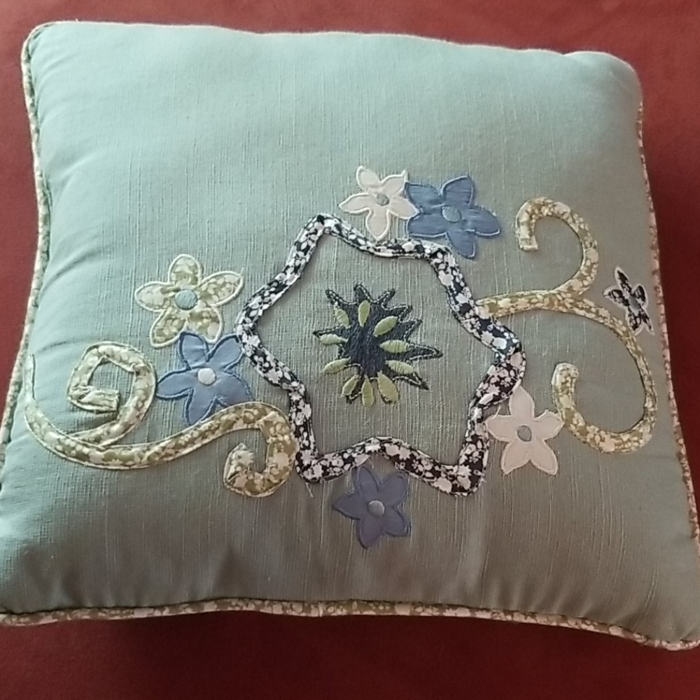 Throw pillow